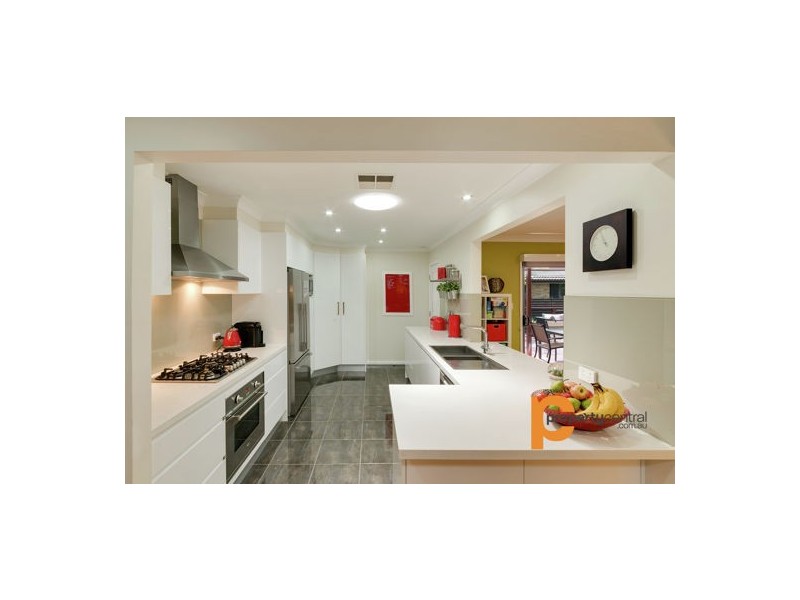 8. Parklands Avenue, Leonay NSW 2750