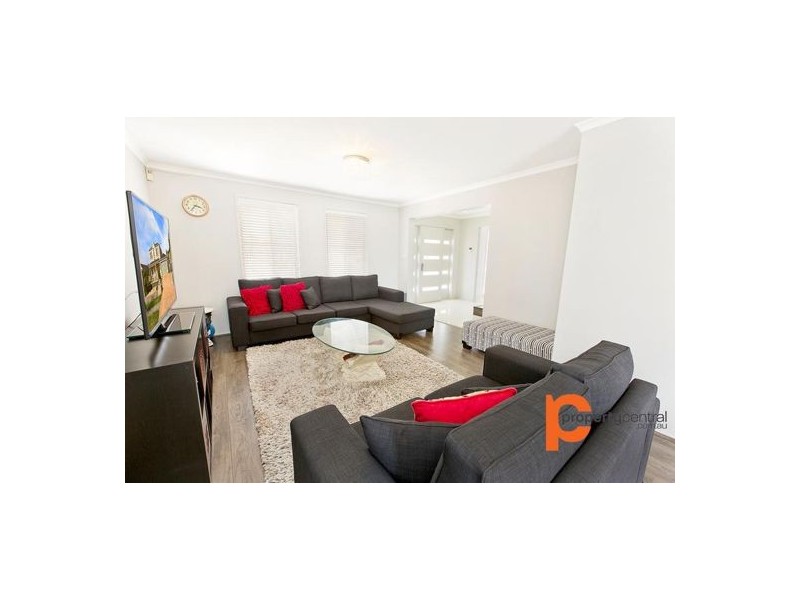 75 Goldmark Crescent, Cranebrook NSW 2749