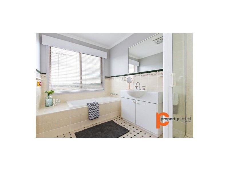 75 Goldmark Crescent, Cranebrook NSW 2749