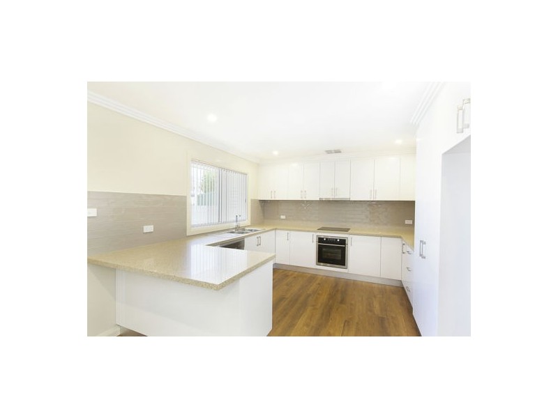 1/135 Oxford Street, Cambridge Park NSW 2747