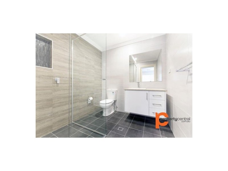 1/135 Oxford Street, Cambridge Park NSW 2747