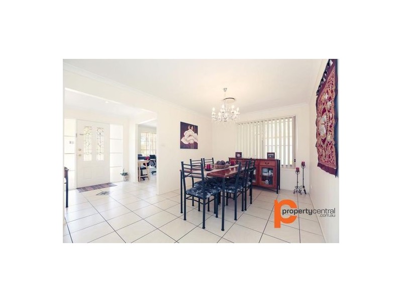 13 Branksome Way, Glenmore Park NSW 2745