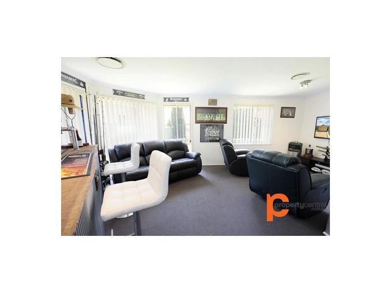 13 Branksome Way, Glenmore Park NSW 2745