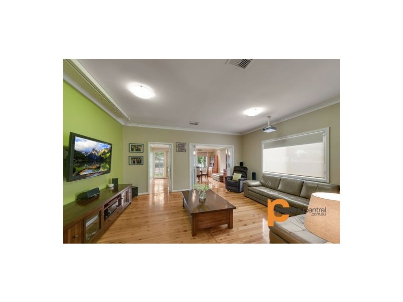 6 Carrington Street, St Marys NSW 2760