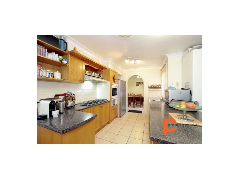 28 Kenneth Slessor Drive, Glenmore Park NSW 2745