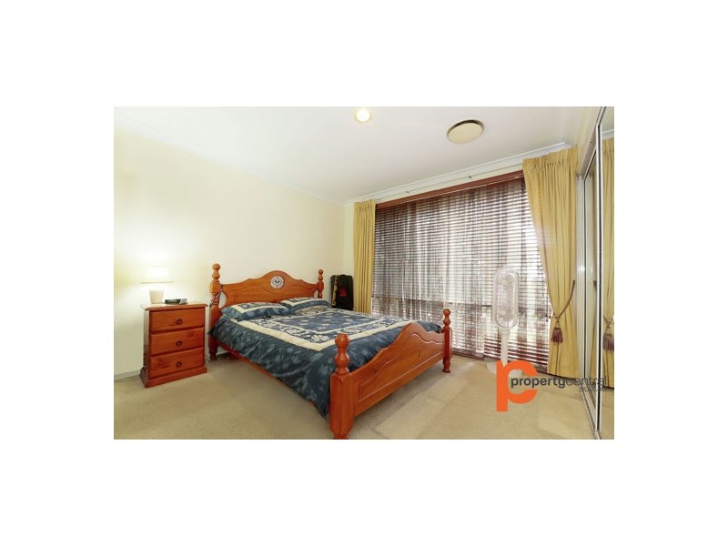 28 Kenneth Slessor Drive, Glenmore Park NSW 2745