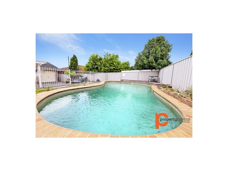 28 Kenneth Slessor Drive, Glenmore Park NSW 2745
