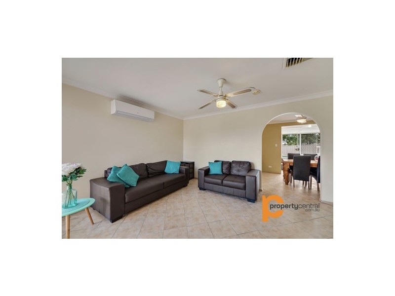 6 Bottle Brush Place, Colyton NSW 2760