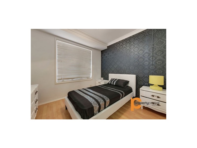 6 Bottle Brush Place, Colyton NSW 2760