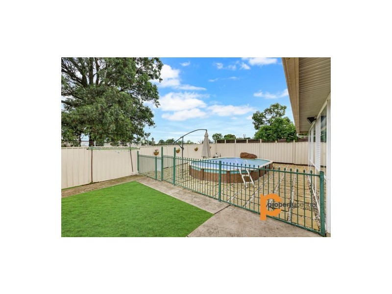 6 Bottle Brush Place, Colyton NSW 2760