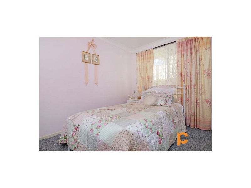 8 Greygums Road, Cranebrook NSW 2749