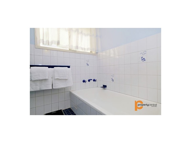 8 Greygums Road, Cranebrook NSW 2749