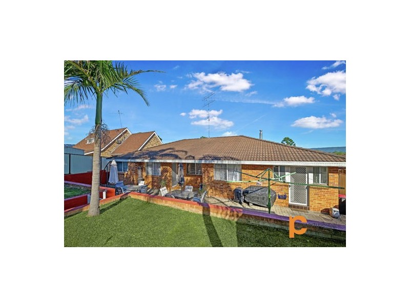 8 Greygums Road, Cranebrook NSW 2749