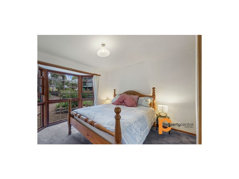 6 Torwood Street, Warrimoo NSW 2774