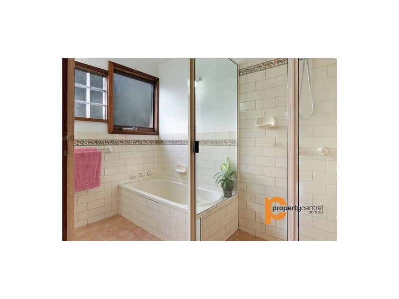 6 Torwood Street, Warrimoo NSW 2774