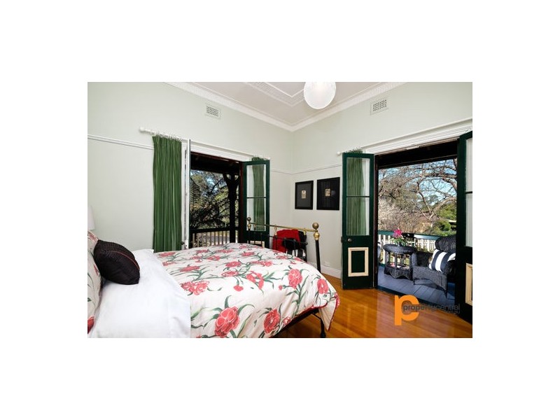 8 Raymond Street, Glenbrook NSW 2773