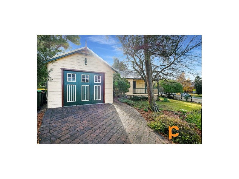 8 Raymond Street, Glenbrook NSW 2773