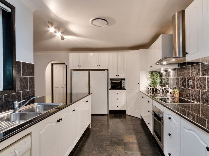 33 McKay Drive, Silverdale NSW 2752