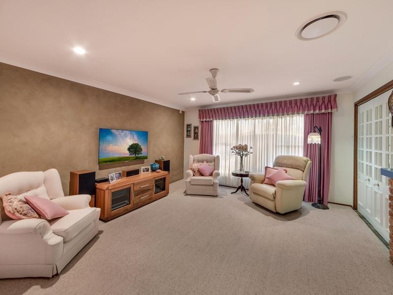 15 Sales Avenue, Silverdale NSW 2752