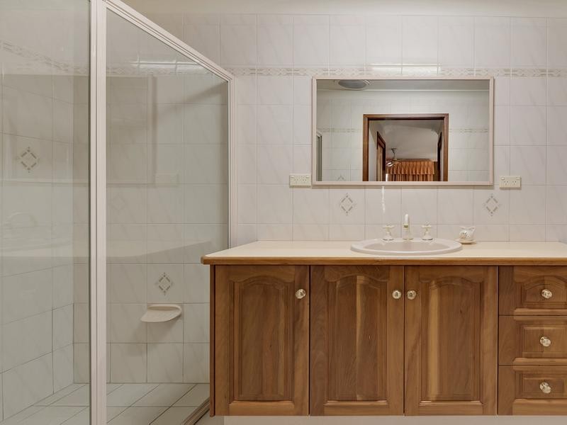 15 Sales Avenue, Silverdale NSW 2752