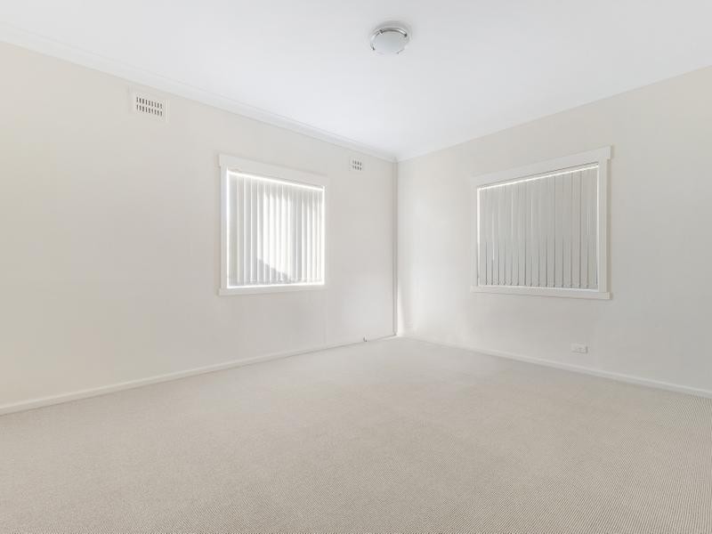 9 First Street, Warragamba NSW 2752
