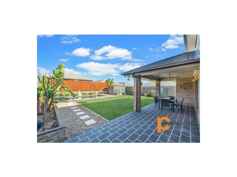 10 Blue View Terrace, Glenmore Park NSW 2745