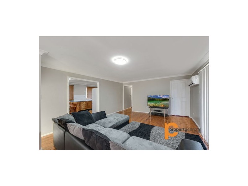 2 Silverdale Road, Wallacia NSW 2745