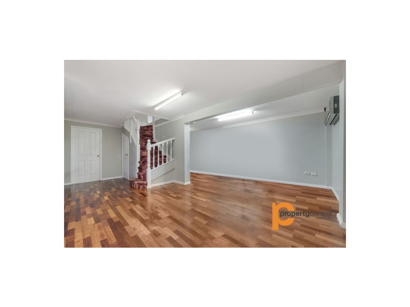 2 Silverdale Road, Wallacia NSW 2745