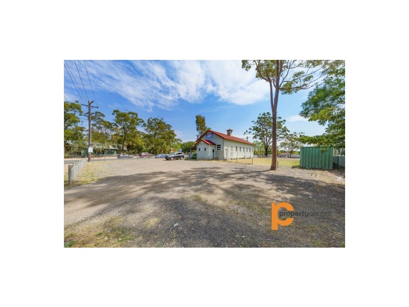 4 Weir Road, Warragamba NSW 2752