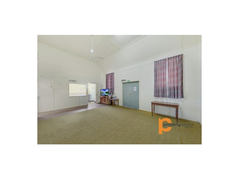 4 Weir Road, Warragamba NSW 2752