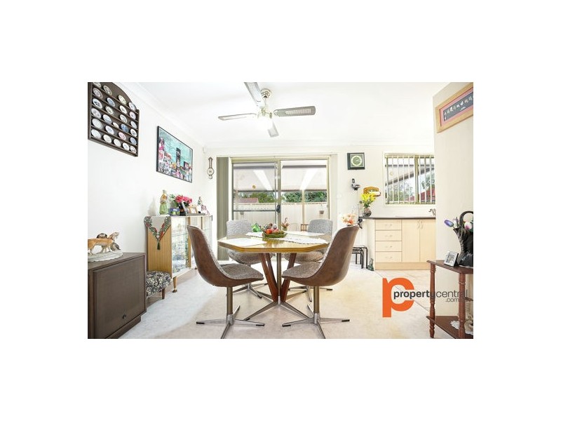 2/68 Woodriff Street, Penrith NSW 2750