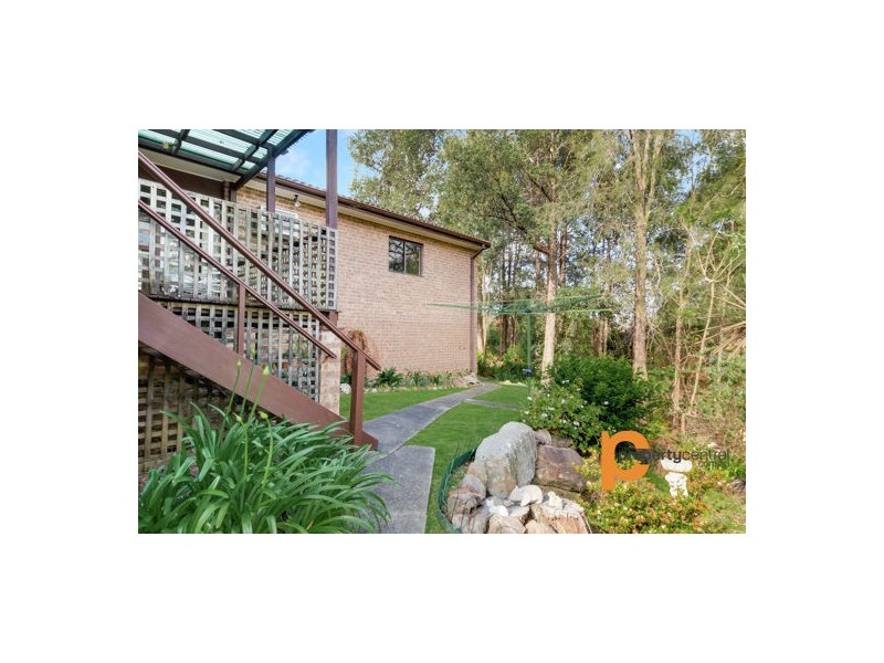 2 Warwick Close, Blaxland NSW 2774