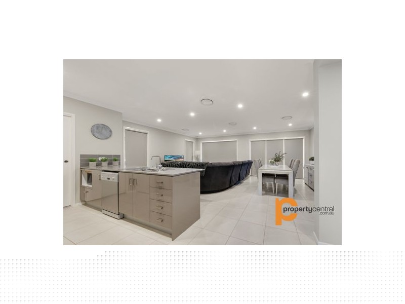 1 Gunyah Drive, Glenmore Park NSW 2745