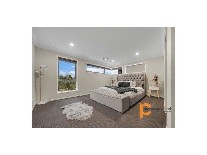 1 Gunyah Drive, Glenmore Park NSW 2745