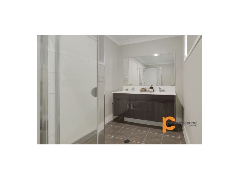 1 Gunyah Drive, Glenmore Park NSW 2745