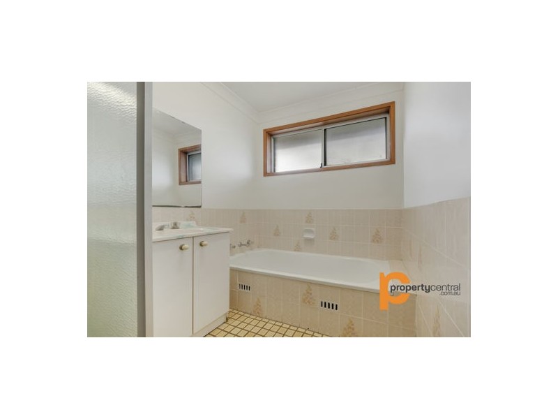 63 Perry Avenue, Springwood NSW 2777