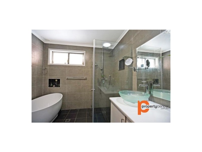 67 Bringelly Road, Kingswood NSW 2747