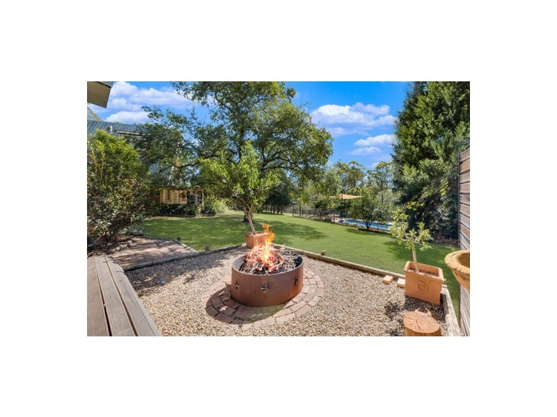 2580 Silverdale Road, Wallacia NSW 2745