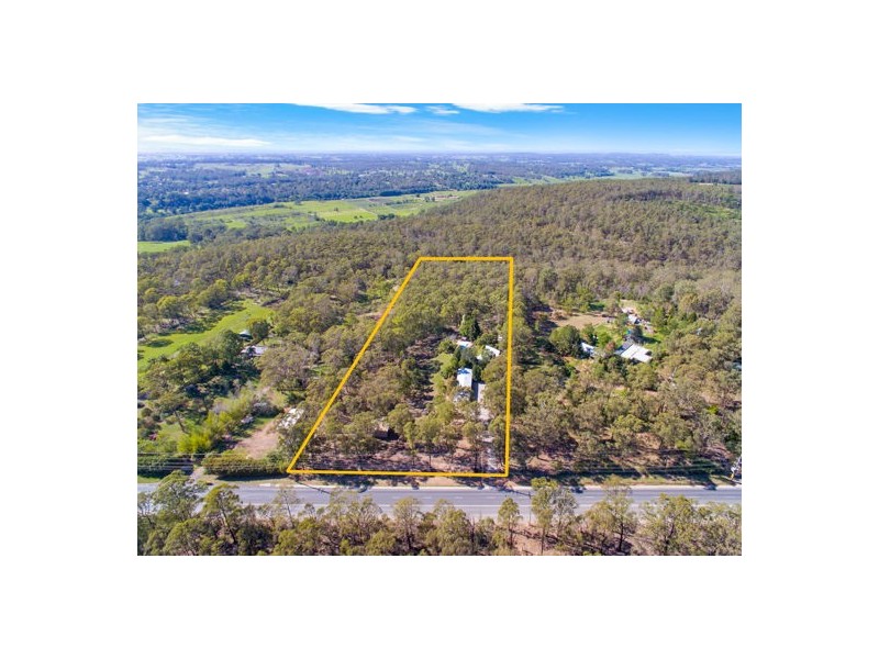 2580 Silverdale Road, Wallacia NSW 2745