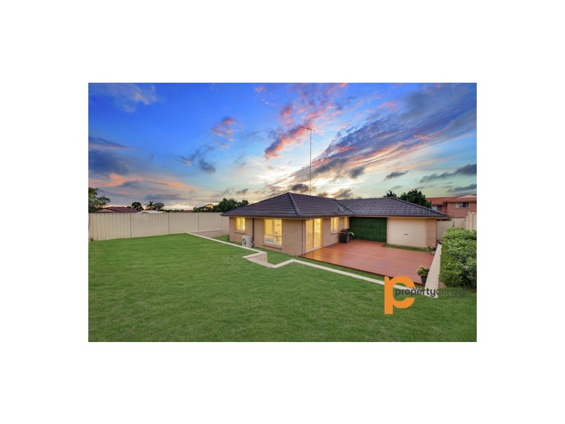 12 Lofty Place, Cranebrook NSW 2749
