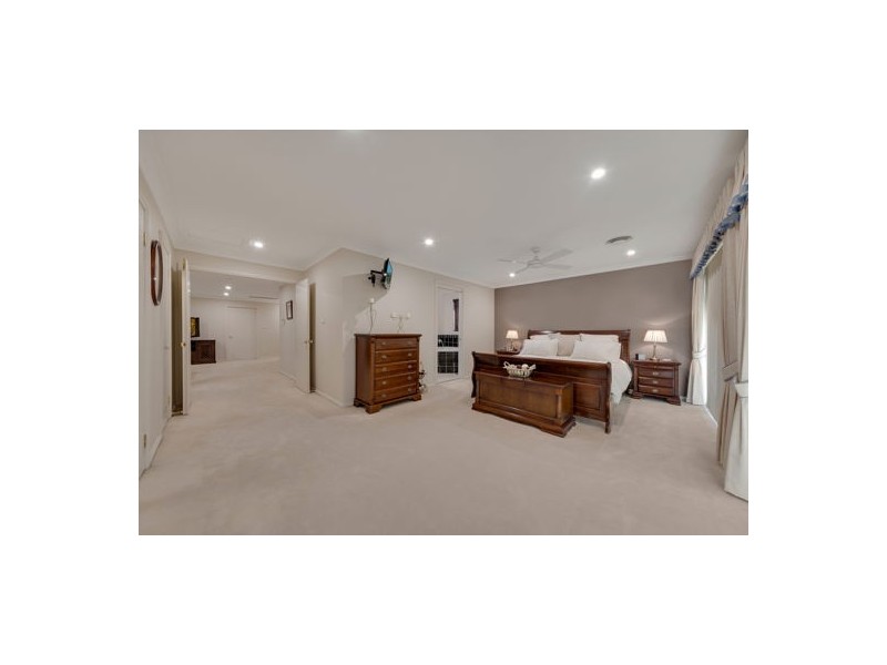 70 Glengarry Drive, Glenmore Park NSW 2745