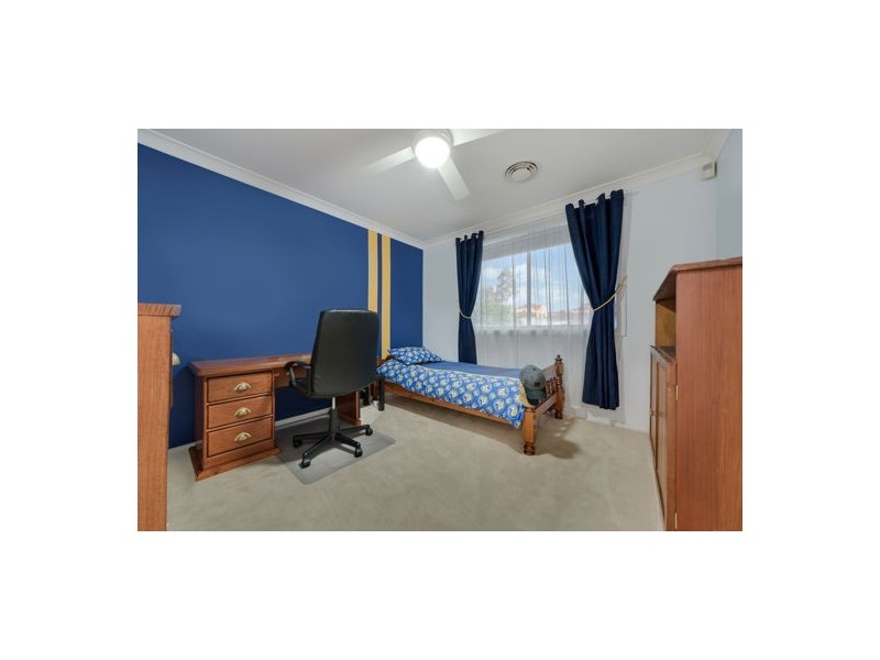 70 Glengarry Drive, Glenmore Park NSW 2745