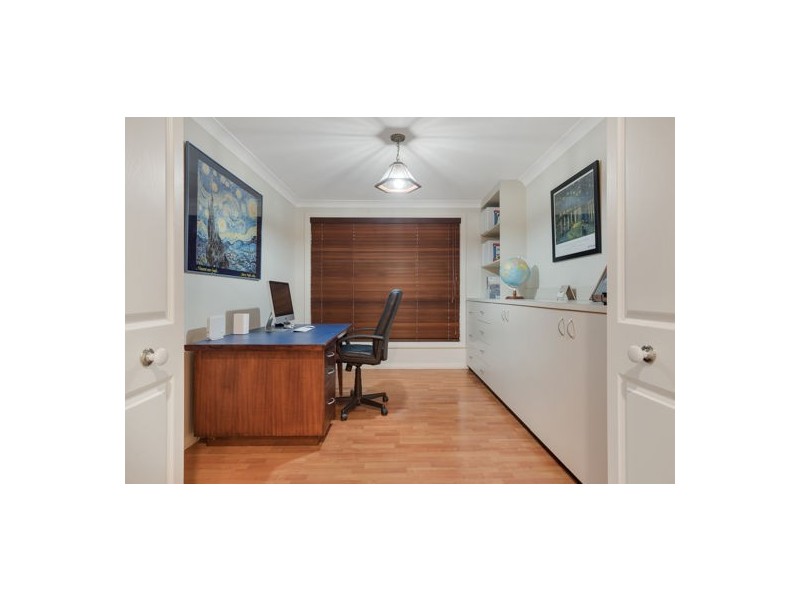 70 Glengarry Drive, Glenmore Park NSW 2745