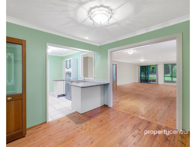 8 Lagoon Drive, Glenbrook NSW 2773