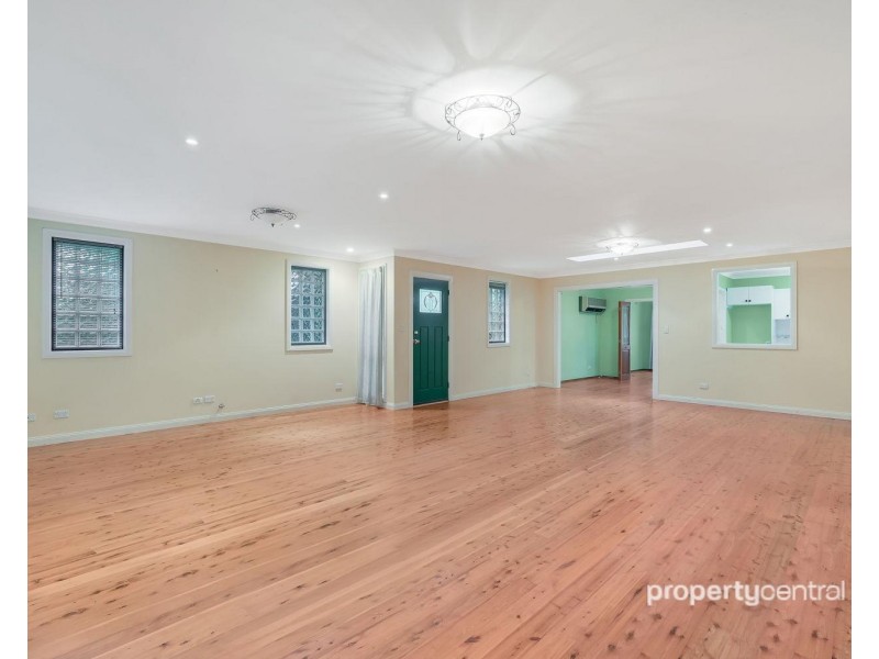 8 Lagoon Drive, Glenbrook NSW 2773