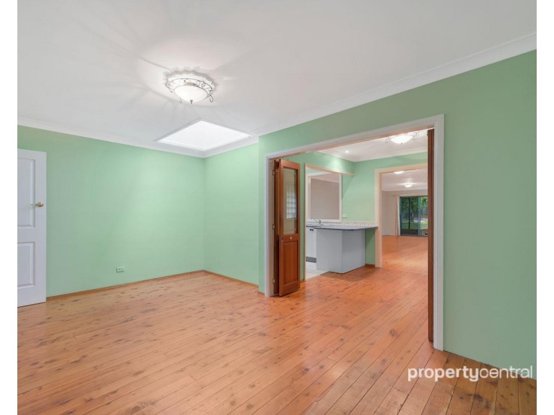 8 Lagoon Drive, Glenbrook NSW 2773