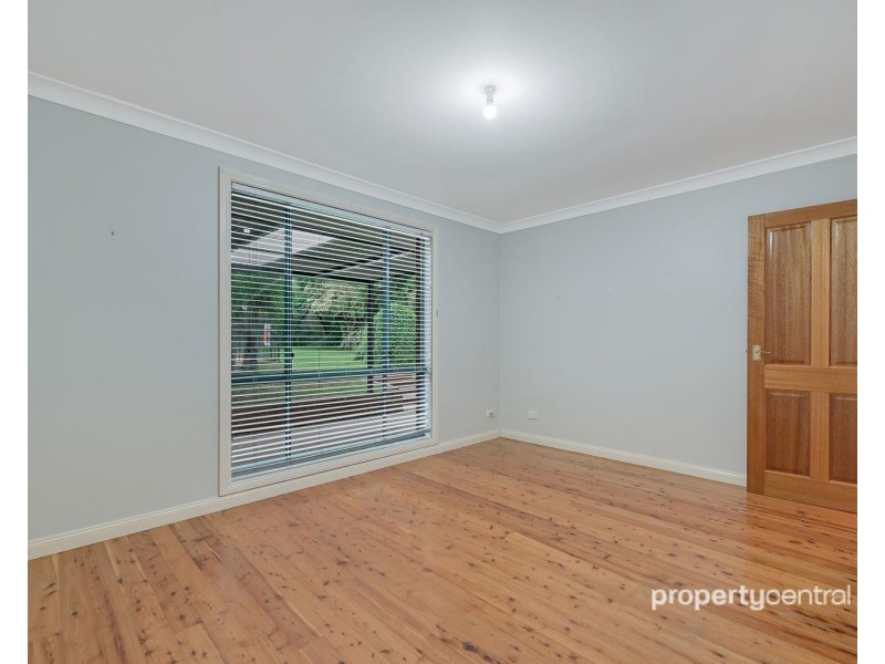 8 Lagoon Drive, Glenbrook NSW 2773