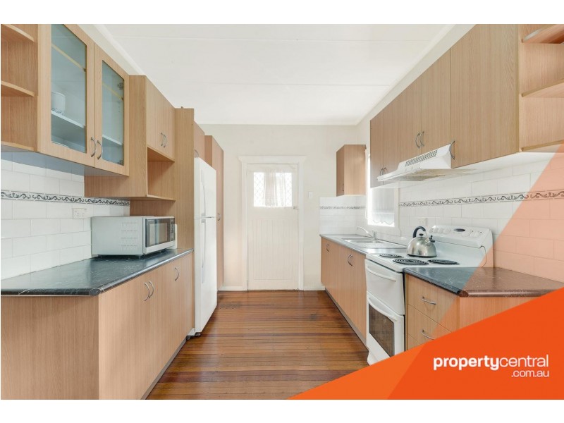 37 First Street, Warragamba NSW 2752