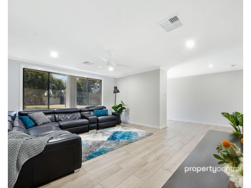 14 Tanbark Circuit, Werrington Downs NSW 2747