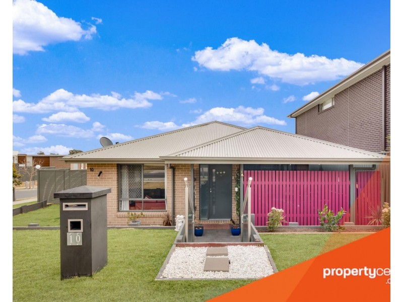 10 Glenmore Ridge Drive, Glenmore Park NSW 2745